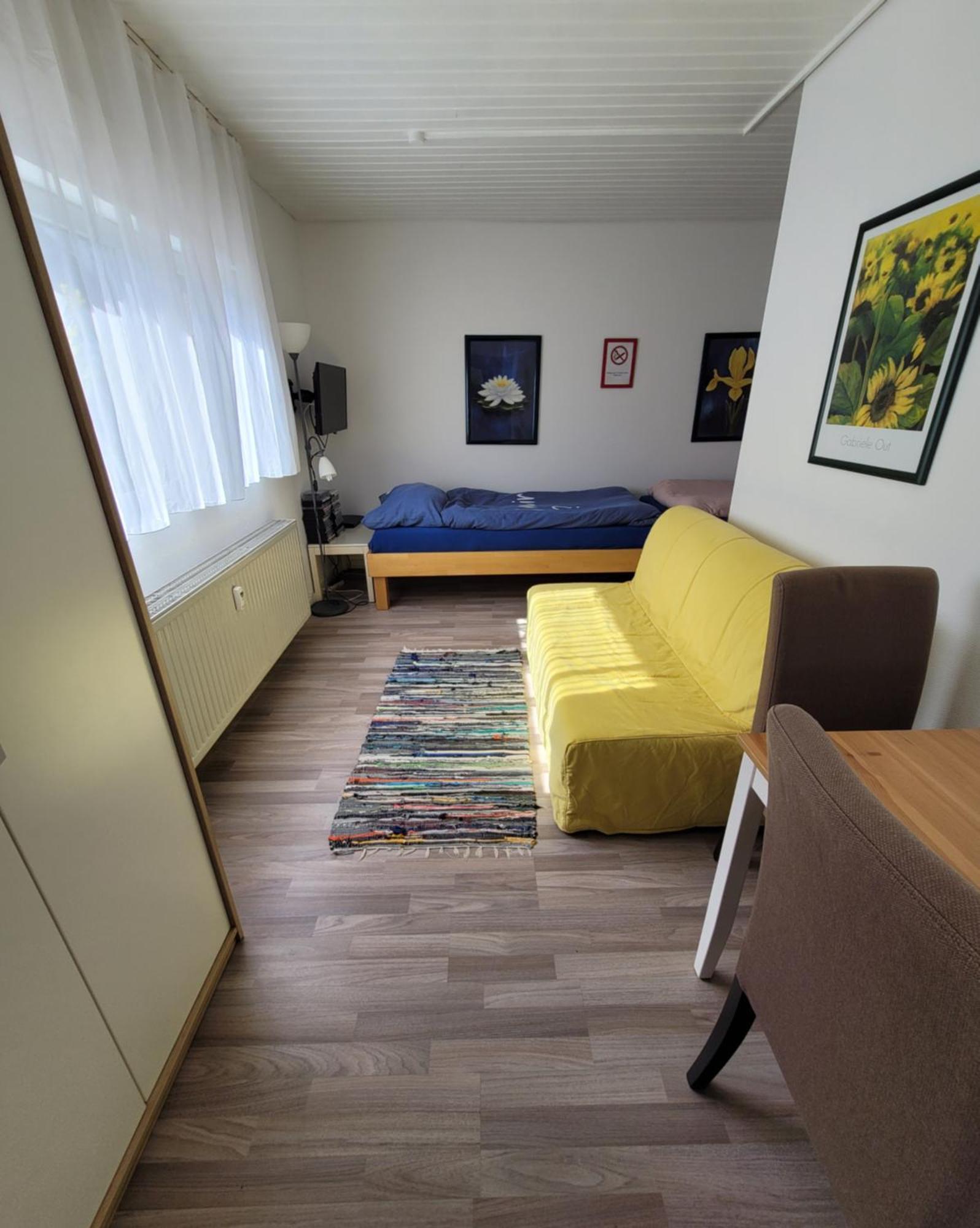 Messezimmer Am Thewissenweg Düsseldorf Buitenkant foto